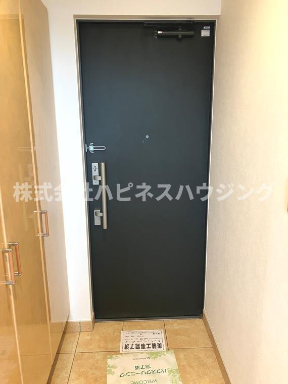 ローレルコート南柏の玄関|明るい玄関です