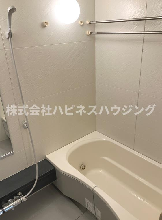 ローレルコート南柏の浴室|落ち着いた空間のお風呂です