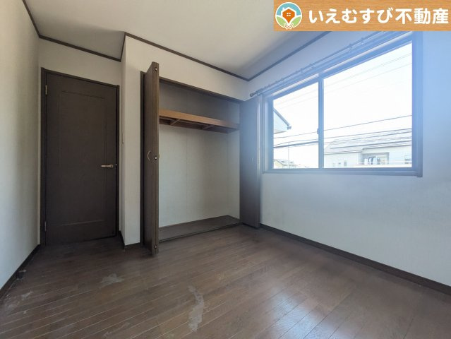 熊谷市大麻生　中古戸建の洋室