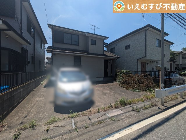 熊谷市大麻生　中古戸建の駐車場