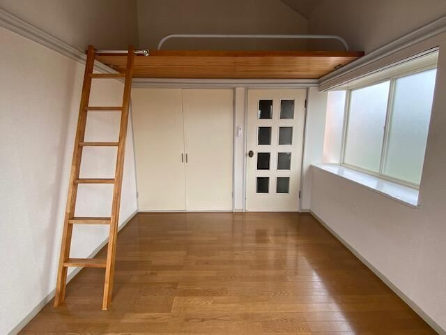 ロジュマン坂戸３号棟の洋室