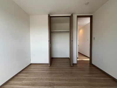 【収納】 | 筑紫が丘９丁目　新築戸建 | 高さのある収納でたくさん収納できますね。