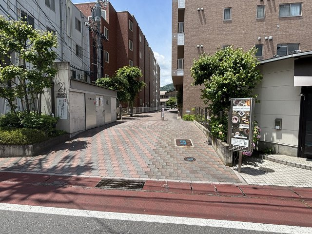 グランドハイツ21（ヴァンテアン）の外観|入口