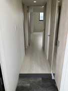福岡市南区長丘４丁目の賃貸マンションの玄関