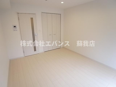 【寝室】 | リブリ・マザーユニックス | 使い勝手のいい寝室です