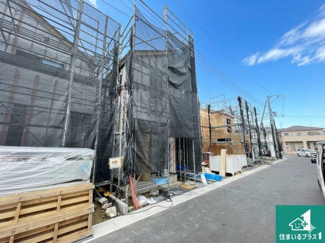 大津市下阪本　第5期　新築一戸建ての外観|周辺は落ち着いた街並みの住宅地！子育てがしやすい住環境です！まだ未完成ですが、現地でしかわからない事もございます。是非一度ご覧ください。