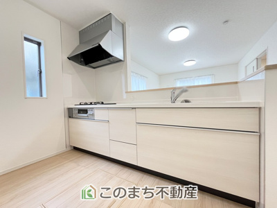 【キッチン】 | 常総市水海道諏訪町第3　 | 人気の対面式キッチン☆料理をしながらご家族とコミュニケーションが取れます♪
