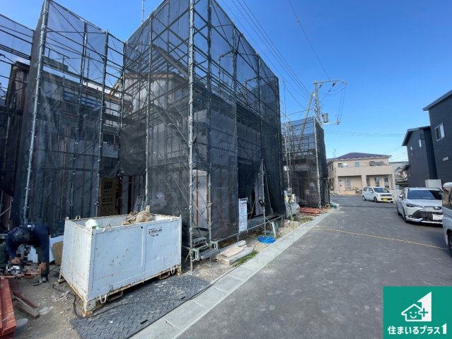 大津市下阪本　第5期　新築一戸建ての前面道路含む現地写真|周辺は落ち着いた街並みの住宅地！子育てがしやすい住環境です！まだ未完成ですが、現地でしかわからない事もございます。是非一度ご覧ください。