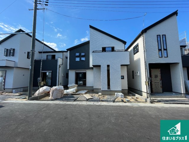 大津市下阪本　第5期　新築一戸建ての外観|周辺は落ち着いた街並みの住宅地！子育てがしやすい住環境です！まだ未完成ですが、現地でしかわからない事もございます。是非一度ご覧ください。
