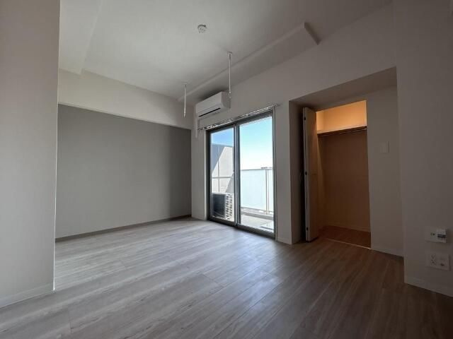 TOSHINCHO SK BLDG.の居間・リビング