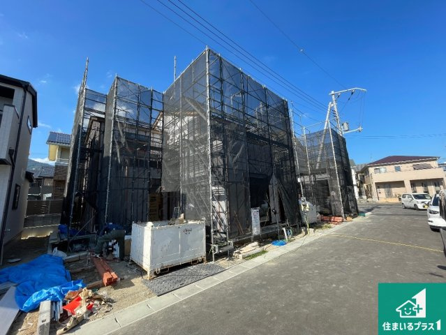 大津市下阪本　第5期　新築一戸建ての前面道路含む現地写真|周辺は落ち着いた街並みの住宅地！子育てがしやすい住環境です！まだ未完成ですが、現地でしかわからない事もございます。是非一度ご覧ください。