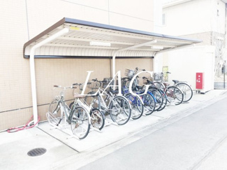 【その他共用部分】 | サンパレス弐番館 | 駐輪場です。