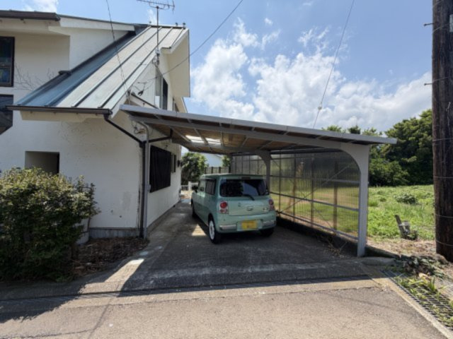湯河原町　吉浜の駐車場
