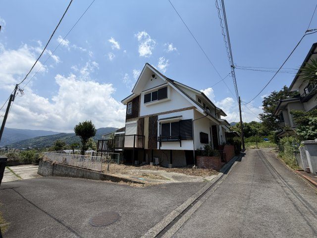 湯河原町　吉浜の前面道路含む現地写真