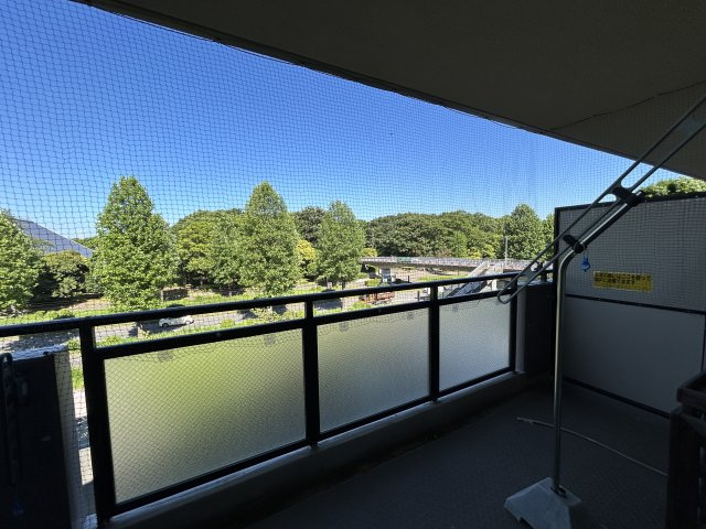 ライオンズマンション筑波学園都市の展望|バルコニーからは洞峰公園の緑が望めます