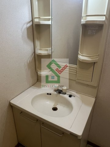 シャトル金山の独立洗面台