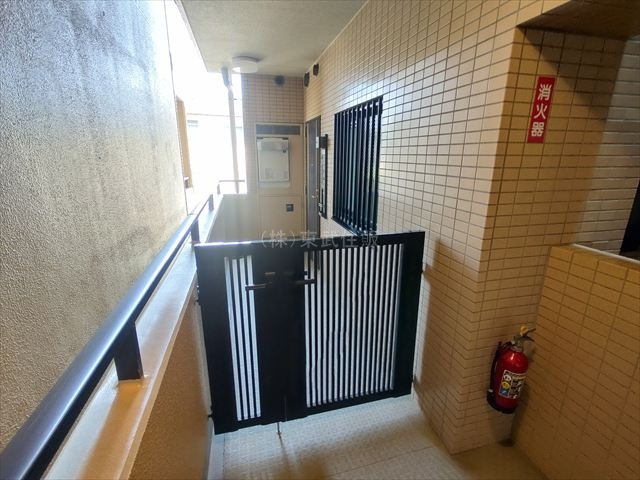 【構造・工法・仕様】 | ダイアパレス川越西小仙波 | 戸建て感覚の玄関ポーチ