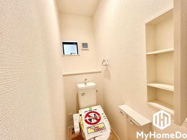 守山区川西1丁目のトイレ|収納スペースも充実！いつでもスッキリ快適に使える清潔なトイレ