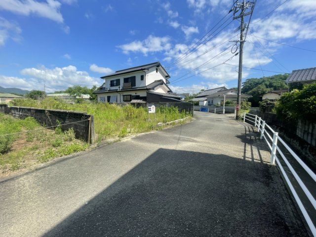 古閑上町土地の前面道路含む現地写真