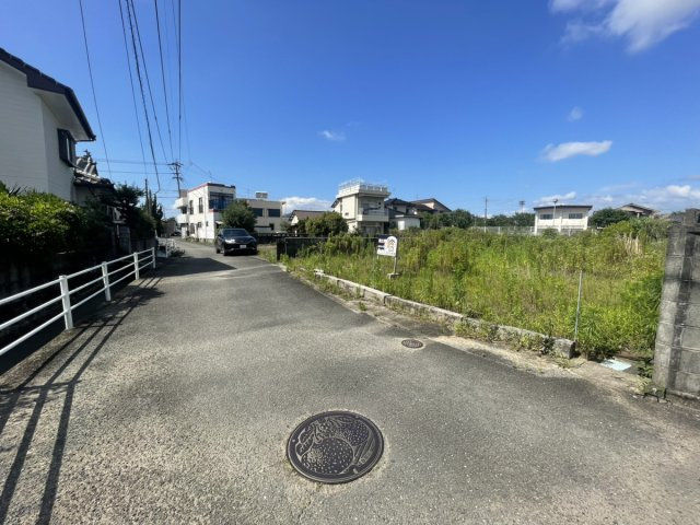 古閑上町土地の前面道路含む現地写真