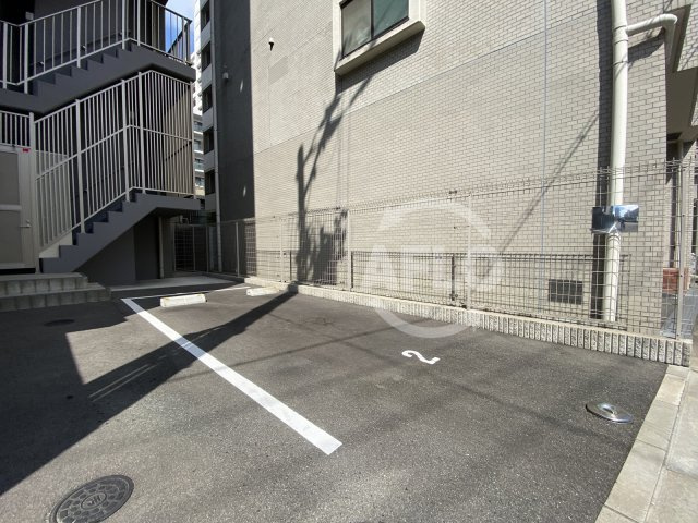 ミヤレジデンスセブンの駐車場|ミヤレジデンスセブン　駐車場