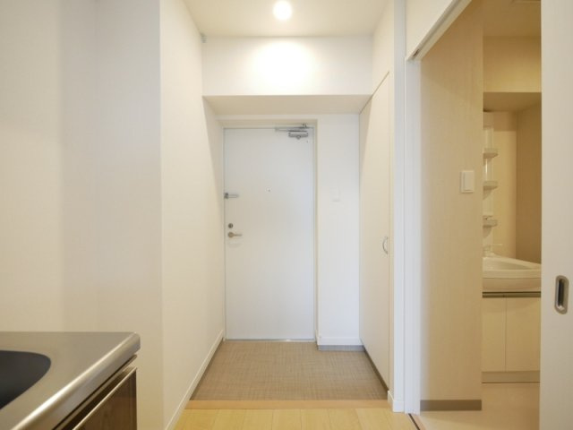 福岡市博多区博多駅南３丁目の賃貸マンションの玄関