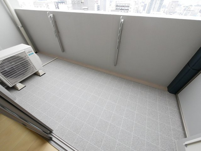 福岡市博多区博多駅南３丁目の賃貸マンションのバルコニー