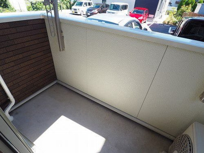 【バルコニー】 | コスモグレイスＢ | 開放的で明るい空間を演出してくれるバルコニーです