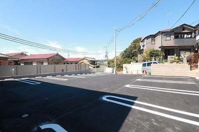【駐車場】 | ソレイユセゾン | 駐車場に車を止められます