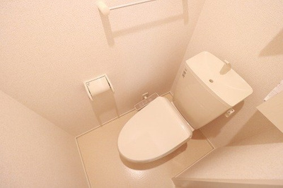 【トイレ】 | ソレイユセゾン | コンパクトで使いやすいトイレです
