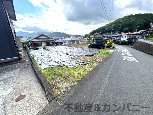 宇和町卯之町1丁目のおトチ　西予市宇和町卯之町1丁目売土地の前面道路含む現地写真|前面道路含む現地写真です