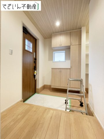 【玄関】 | Livele Garden.S深谷市東方町第5　新築住宅 | 現地(2026年8月撮影)