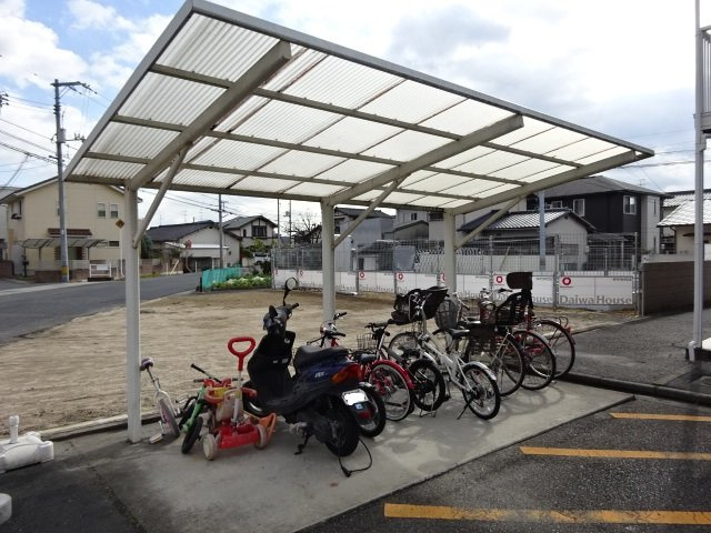 倉敷市大内のアパートのその他共用部分|自転車置き場