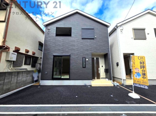 【現地のご紹介】
クレイドルガーデン高田町のご紹介です。全15区画の大型分譲地誕生です。
現地は只今建築中で、令和8年8月完成予定です。
詳しい資料請求、現地のご見学希望の方はお気軽にお問合せください