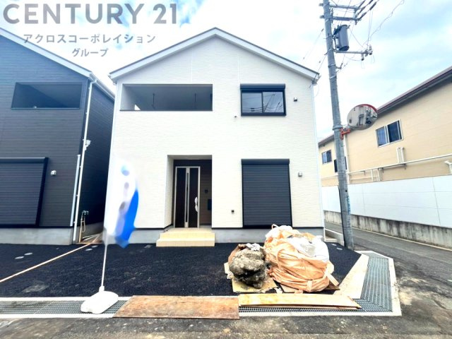 【現地のご紹介】
クレイドルガーデン高田町のご紹介です。全15区画の大型分譲地誕生です。
現地は只今建築中で、令和8年8月完成予定です。
詳しい資料請求、現地のご見学希望の方はお気軽にお問合せください