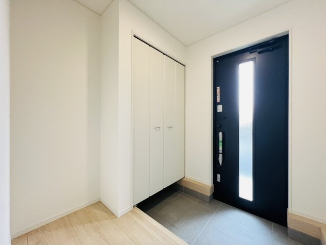 大府市朝日町五丁目3番、4番の各一部『仲介手数料無料』新築一戸建て・建売の玄関