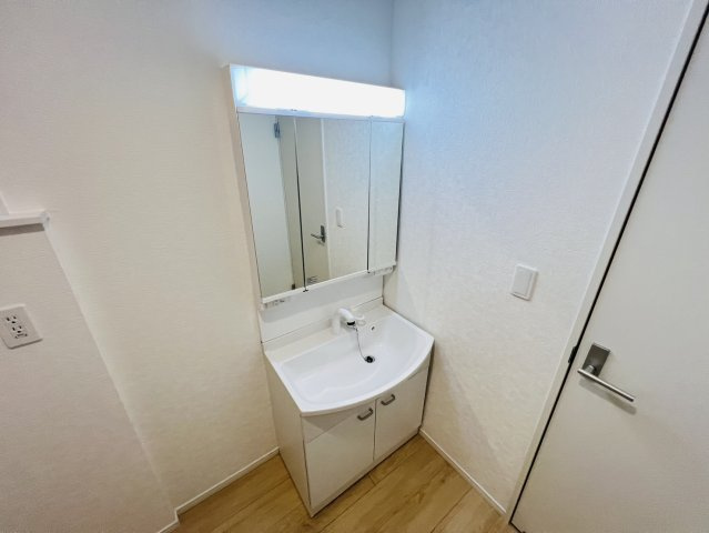 大府市朝日町五丁目3番、4番の各一部『仲介手数料無料』新築一戸建て・建売の独立洗面台