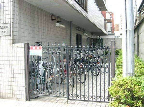 オークハウス四谷のエントランス|オークハウス四谷