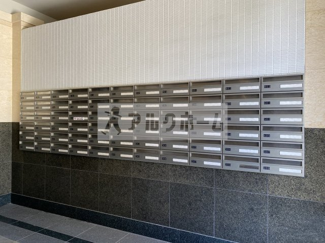 シェモア藤井寺駅前のロビー