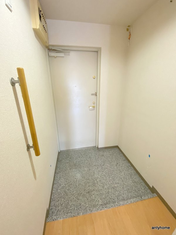 メイビスタ大淀　仲介手数料無料の玄関