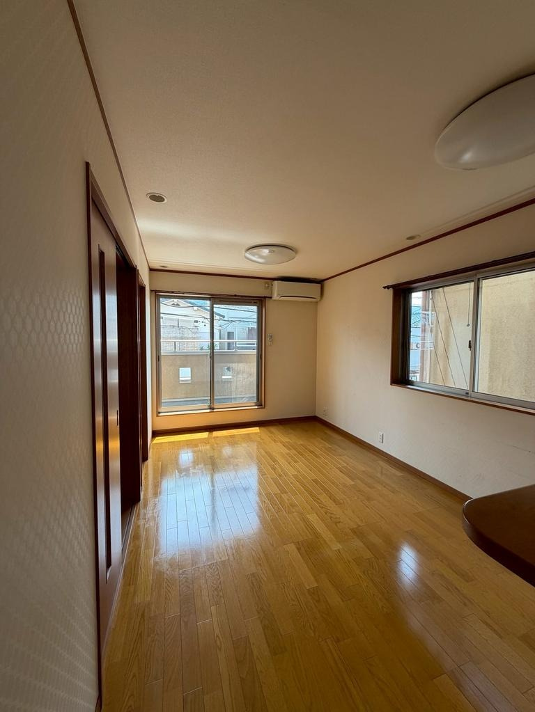 中古戸建　大東市深野4丁目（平成23年築）の居間・リビング