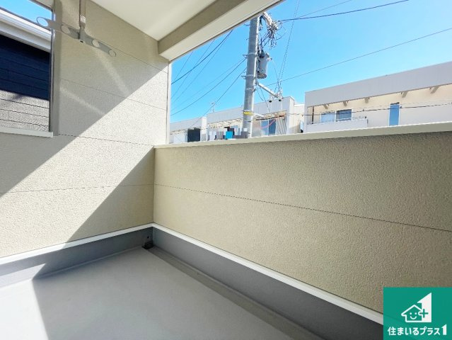 ■尼崎市高田町　第1期　新築一戸建てのバルコニー|急な雨でも安心のインナーバルコニー！