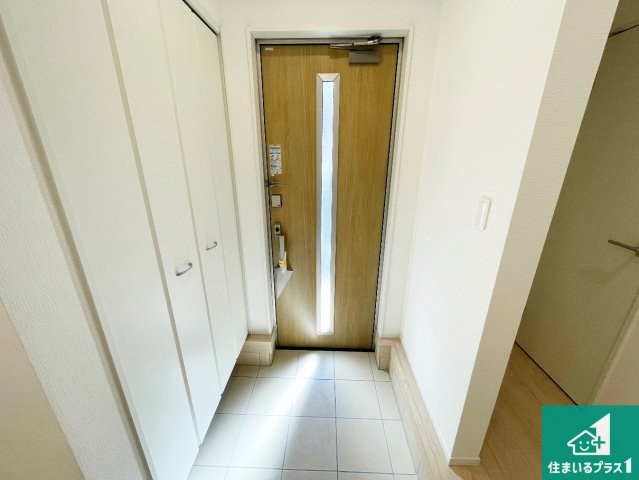 ■尼崎市高田町　第1期　新築一戸建ての玄関|シューズボックスにはたくさんの靴が収納できるので玄関周りはいつもスッキリ！ご家族が増えても安心！