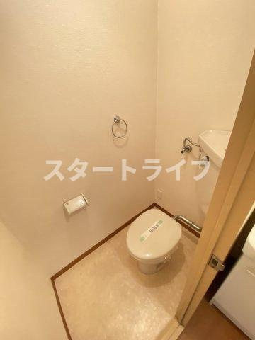 大阪市東淀川区上新庄１丁目の賃貸マンションのトイレ