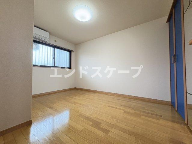ヴィラ桃の木の洋室|高崎、前橋のお部屋探しはエンドスケープまで！お客様の理想お聞かせ下さい♪