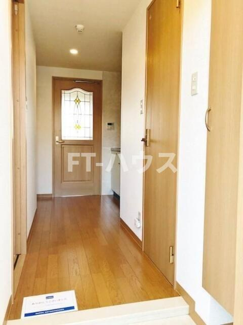 サンパレス弐番館の玄関
