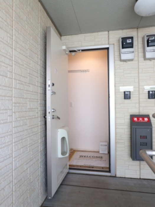 グラシューズⅡ の玄関|明るい玄関です