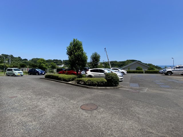 サンライズポイント真鶴の駐車場