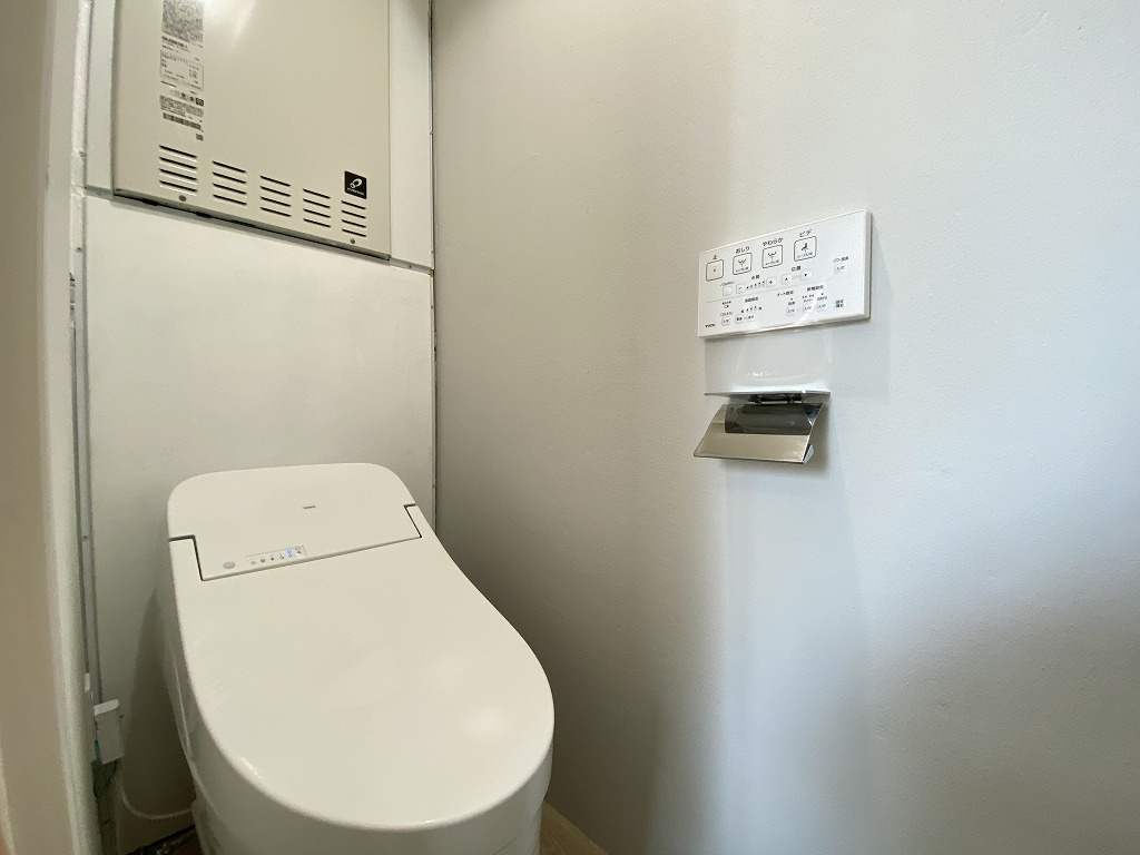 SQUARE MINAMISENJUのトイレ|ゆったりとした空間のトイレです