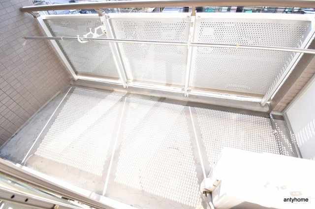 アスール江坂 仲介手数料無料のバルコニー